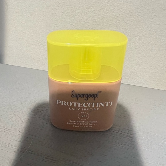 New Supergoop protec(tint) daily spf 50 tint - Picture 1 of 4